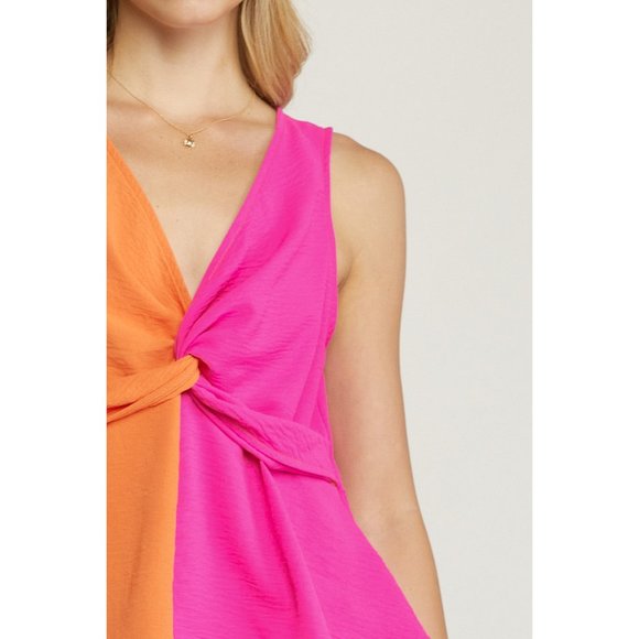 Entro Twist Front Color Block Top - Picture 4 of 6